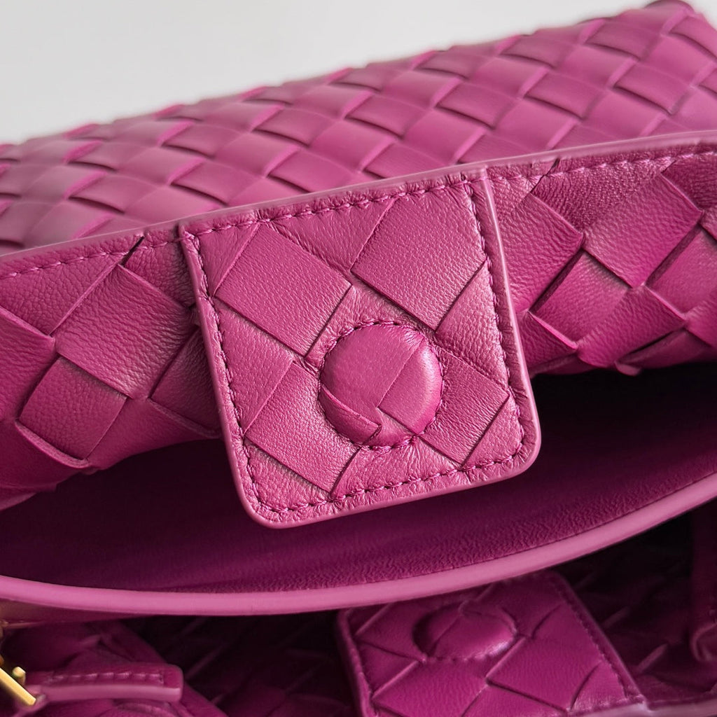 BOTTEGA VENETA 25S ANDIAMO 25 IN RASPBERRY PINK CALFSKIN