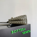 BOTTEGA VENETA 25S ANDIAMO 25 IN OLIVE GREEN CALFSKIN GOLD HARDWARE