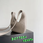 BOTTEGA VENETA 25S VENETO TASCHE 27 IN WARMES TAUPE-KALBLEDER SILBERNE BESCHLÄGE