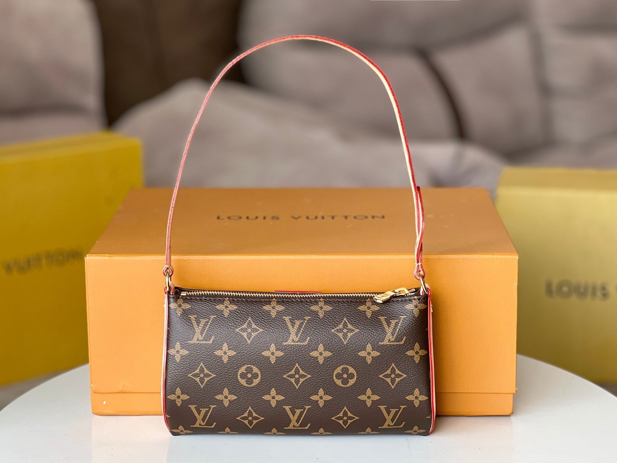 LV 25S POCHETTE TIRETTE 22 IN DARK BROWN MONOGRAM CANVAS GOLD HARDWARE