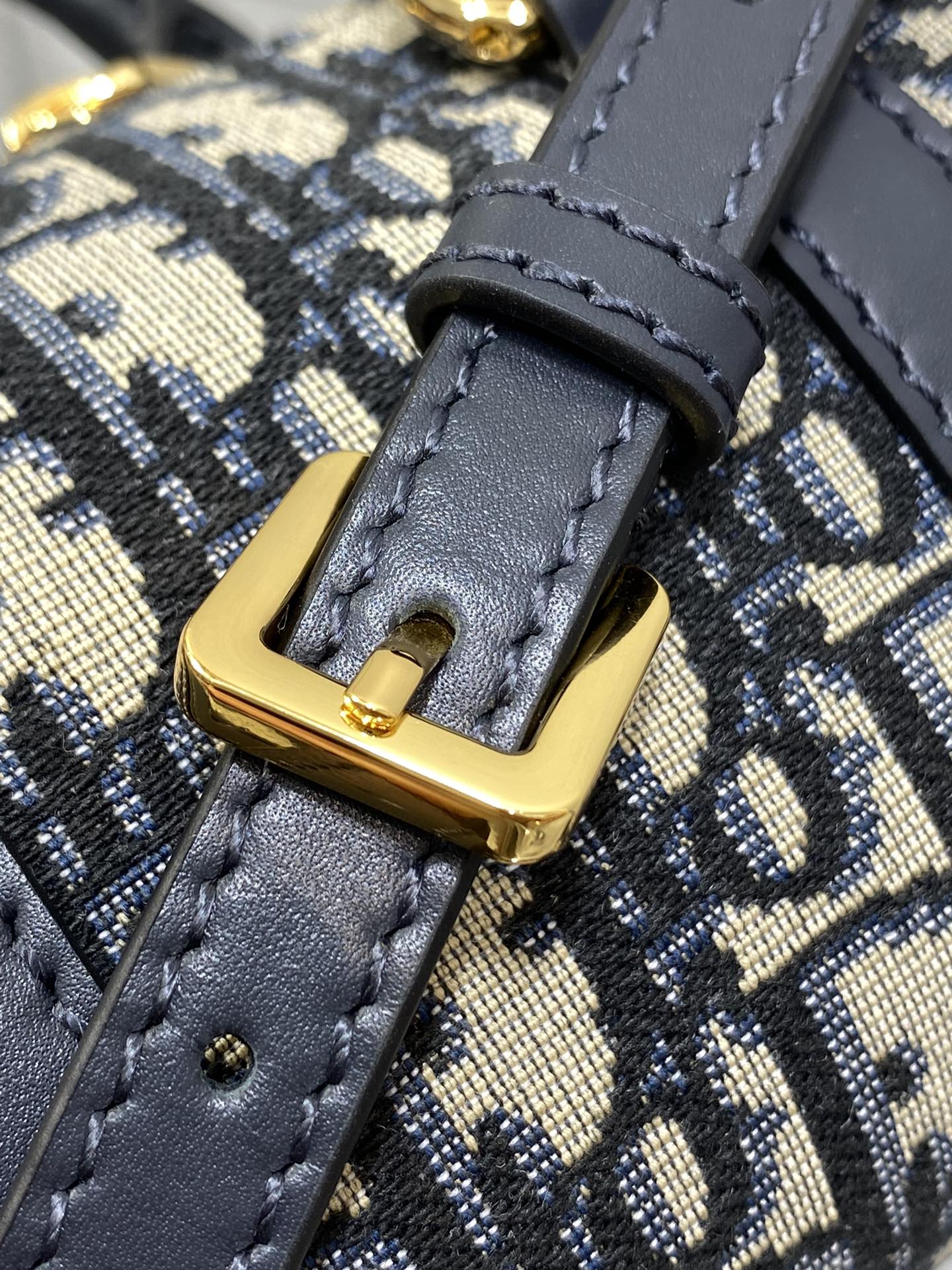 GROOVE MINI 17 Tasche in Schwarz Mix Beige Obliqué Monogramm Jacquard