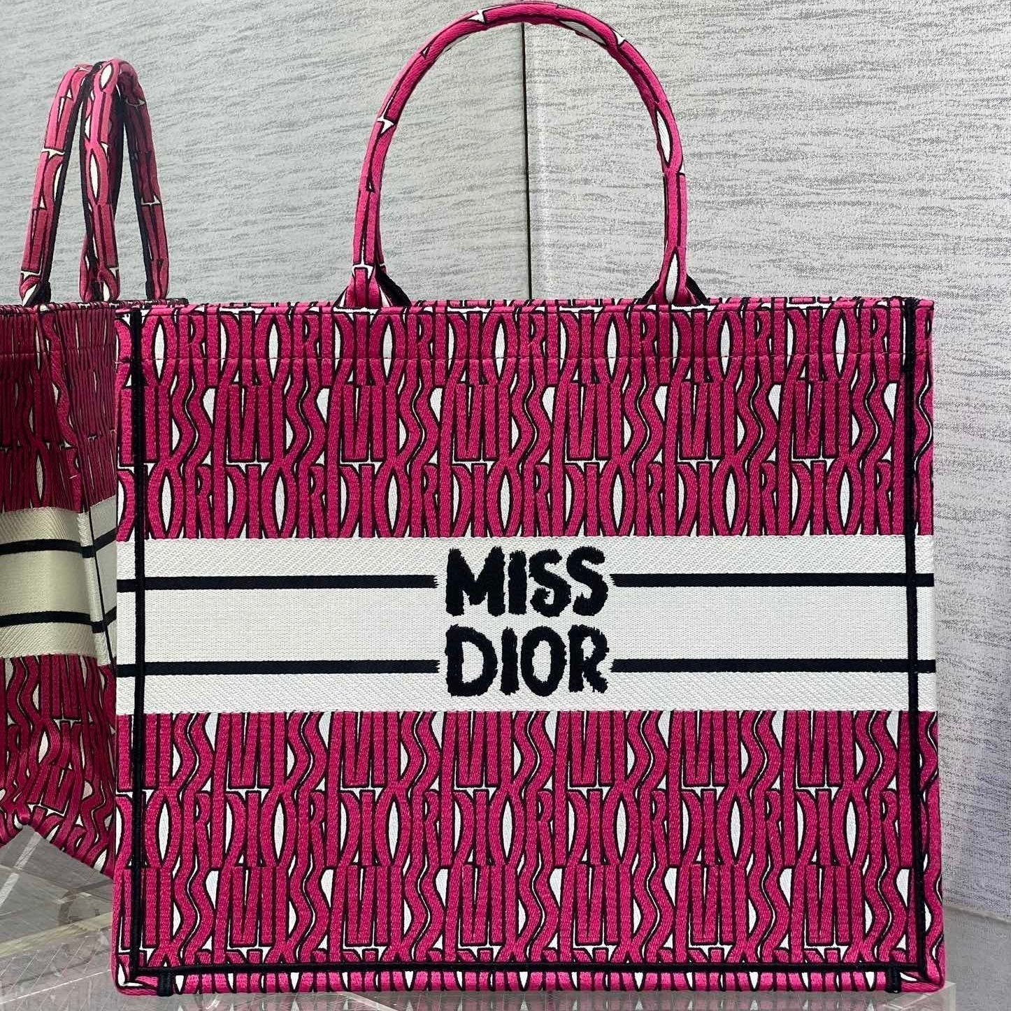 MISS GROSSE TASCHE 42 IN MAGENTA-LILA-CANVAS
