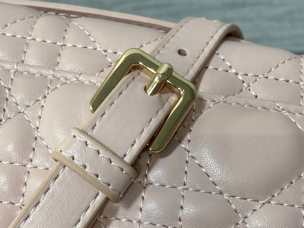 MINI-TASCHE 24 IN HELLROSA LACKIERTEM CANNAGE-KALBLEDER