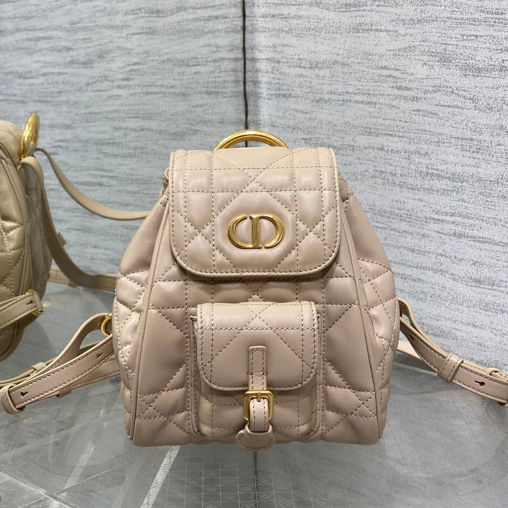 KLEINER 20 CARO RUCKSACK IN MANDELBEIGE MAKROCANNAGE LAMMLEDER