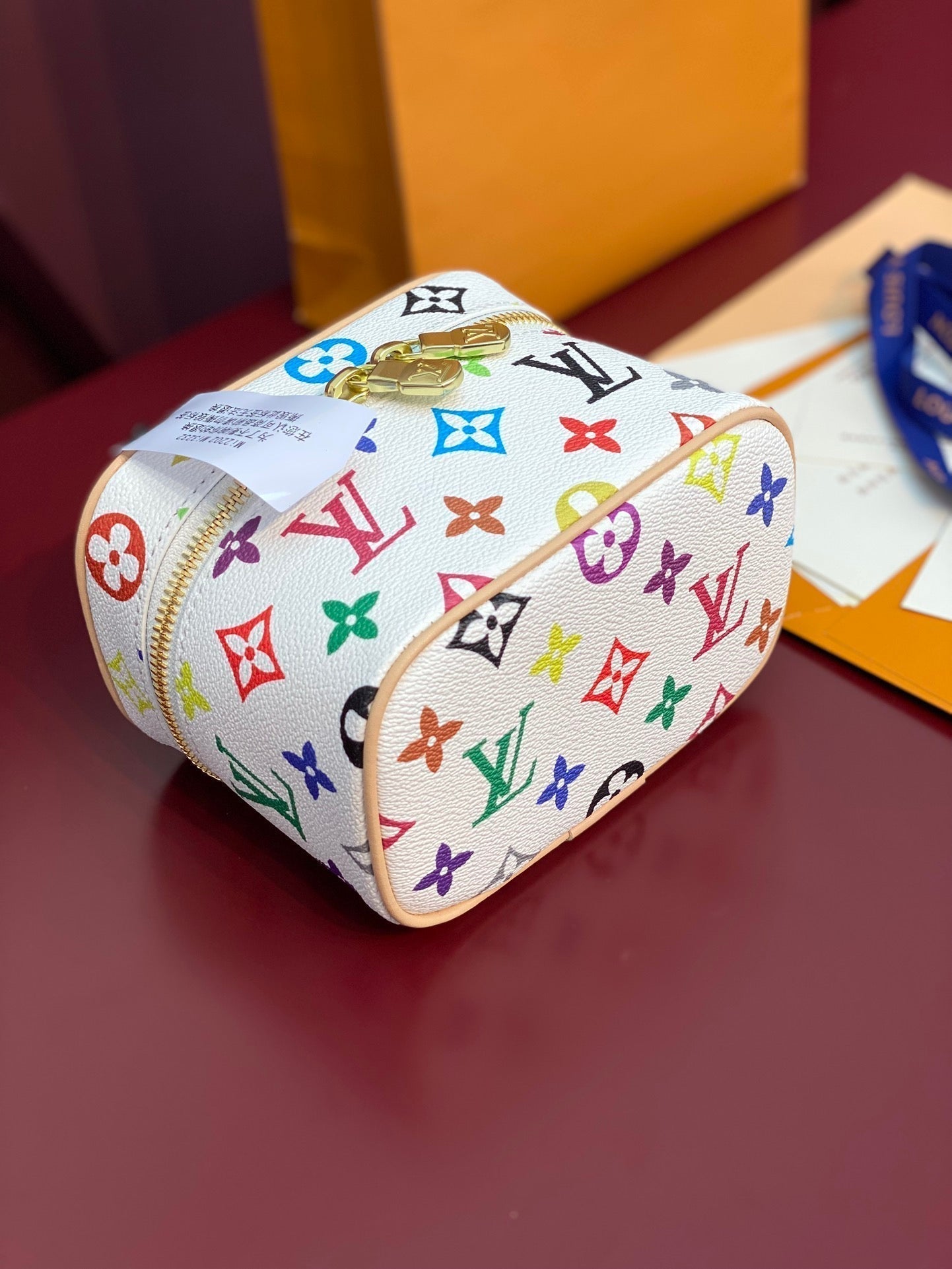 Schönes Nano 14 Zoll mehrfarbiges Monogramm-Canvas mit goldenem Reißverschluss