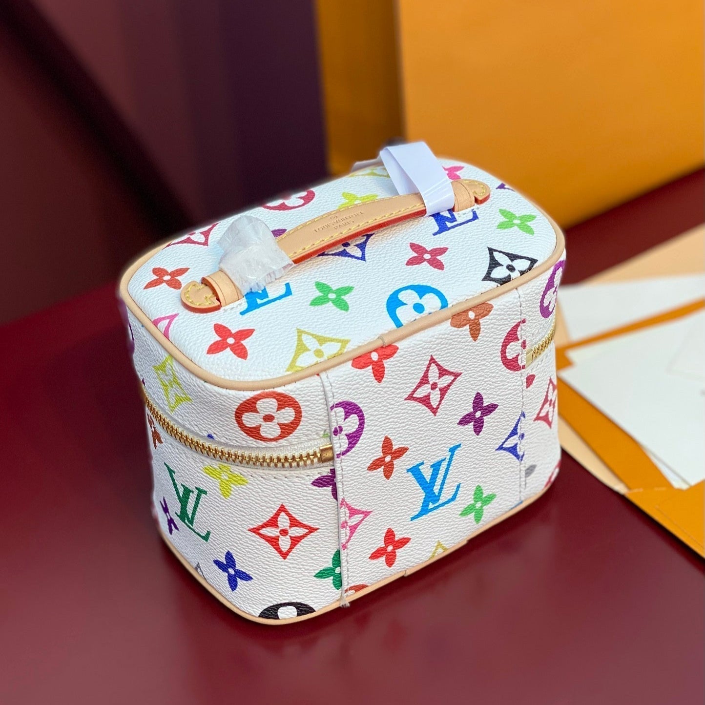 Schönes Nano 14 Zoll mehrfarbiges Monogramm-Canvas mit goldenem Reißverschluss