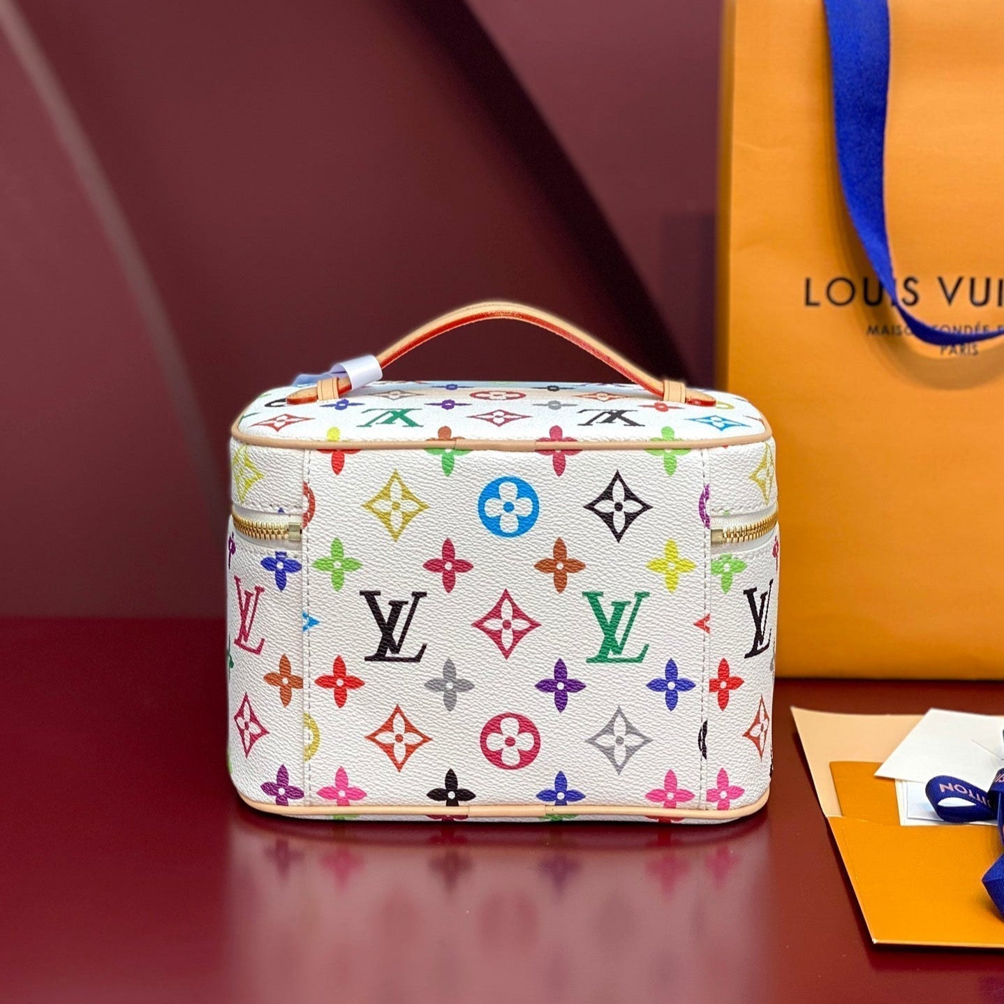 Schönes BB 20-Zoll-Leinwandtuch mit mehrfarbigem Monogramm und goldenem Reißverschluss