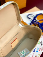 Schönes BB 20-Zoll-Leinwandtuch mit mehrfarbigem Monogramm und goldenem Reißverschluss