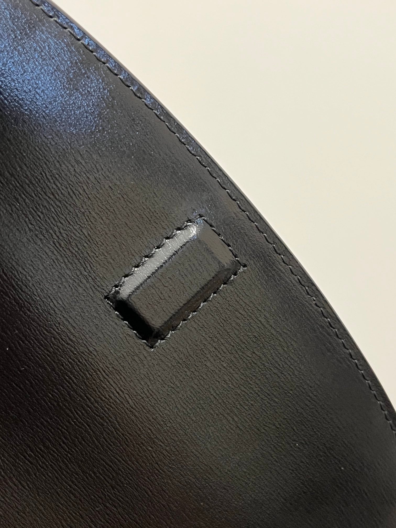 VOLTAIRE 17 SCHWARZE KALBSLEDER-TASCHE