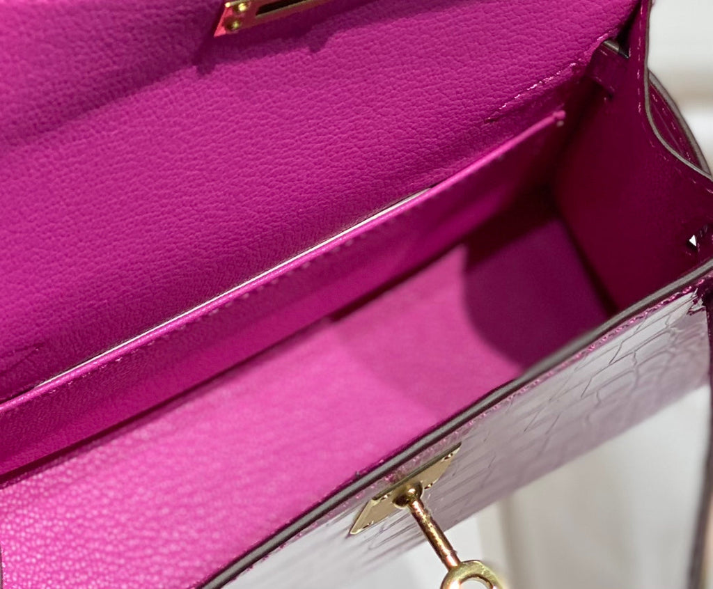 HERMES 25S MINI KELLY 19 IN DUNKELMAGENTA KALBSLEDER GOLDENE BESCHLÄGE