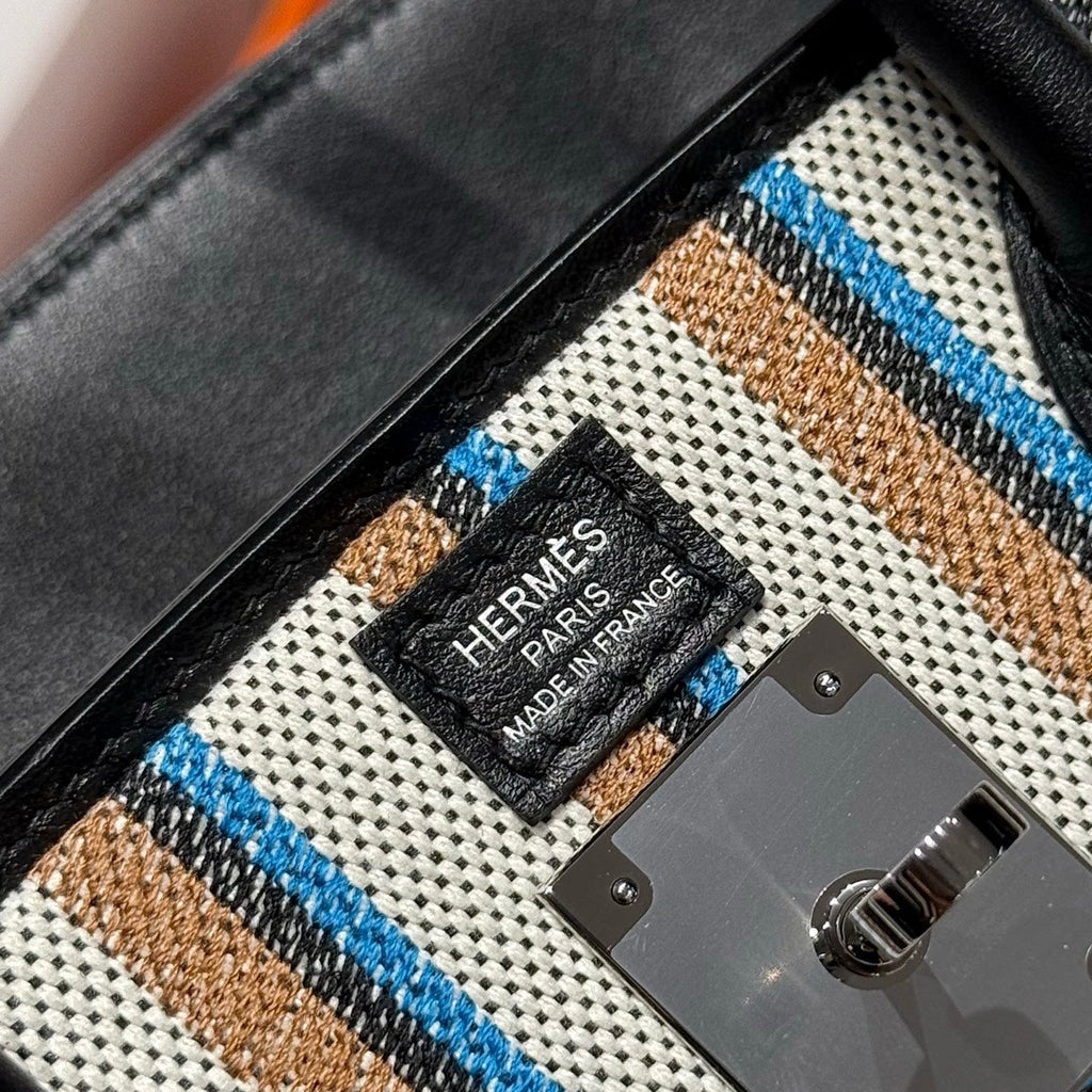 BIRKIN SHOULDER 29 IN BLACK CALFSKIN ÉCRU/NOIR/FAUVE/NOIR/BLEU ZANZIBAR EMBROIDERY CANVAS