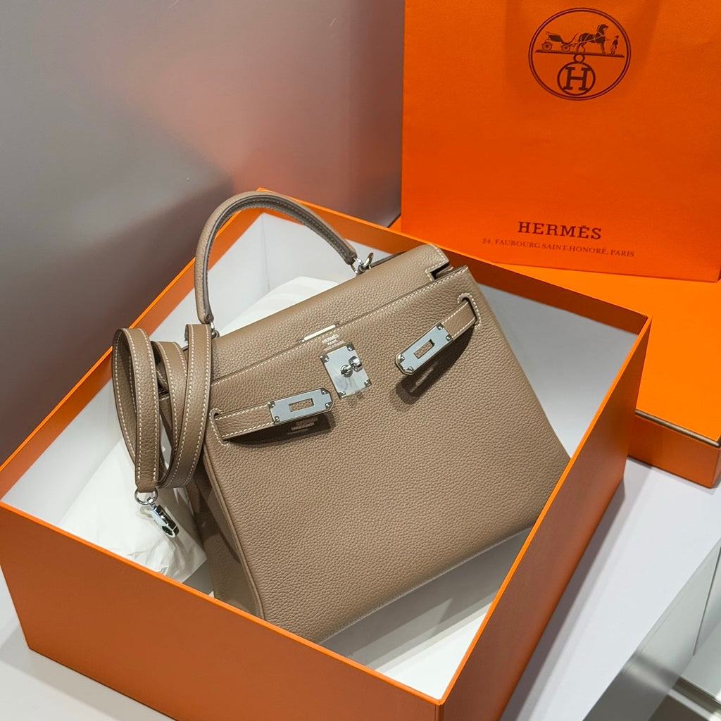 HERMES 25S KELLY TASCHE 28 IN ETOUPE EPSOM KALBSLEDER SILBERNE BESCHLÄGE
