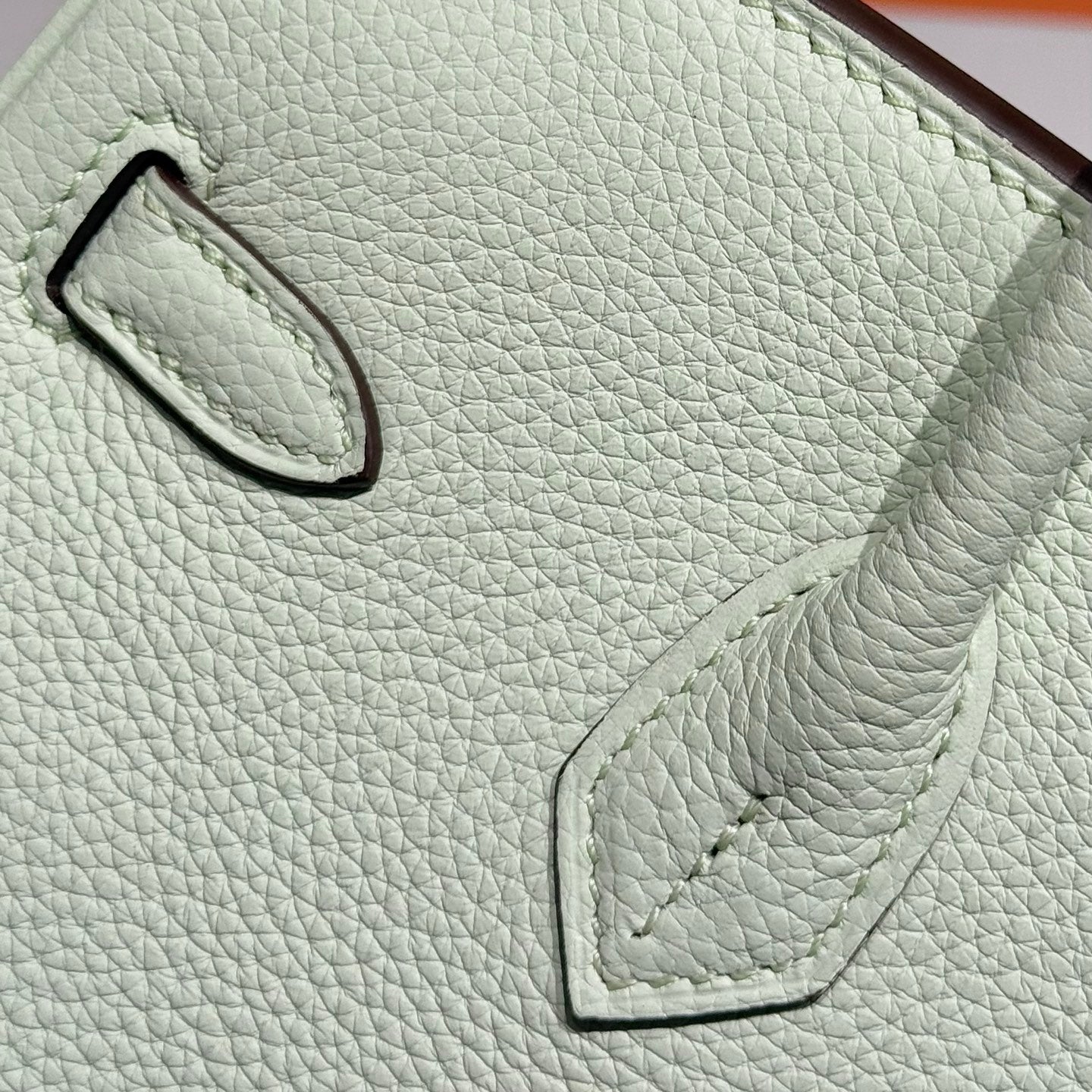 HERMES 25S MEDIUM BIRKIN 25 IN LIGHT MINT GREEN CALFSKIN SILVER HARDWARE