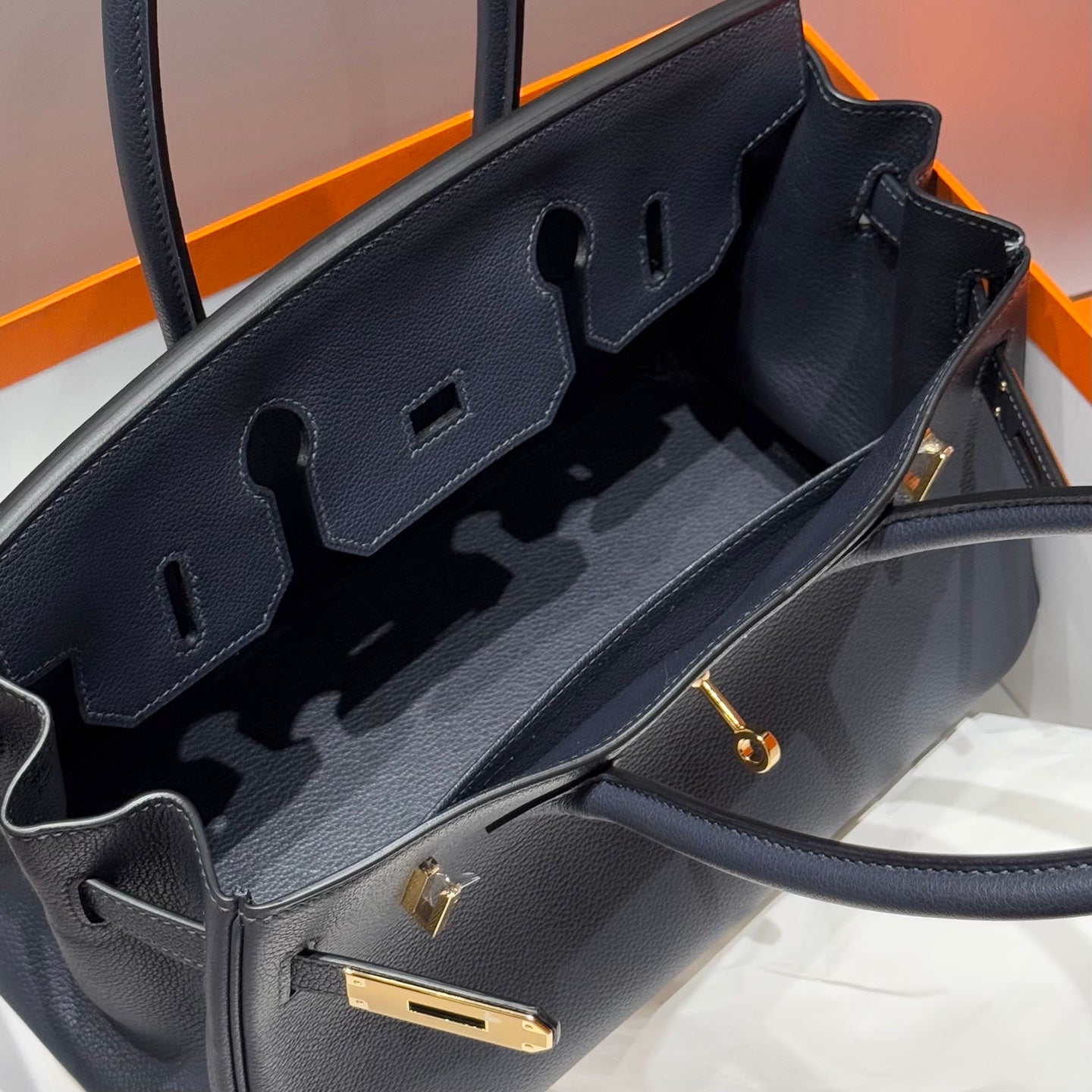 HERMES 25S SCHULTER BIRKIN 29 IN MITTERNACHTSBLAUEM KALBSLEDER GOLDENE BESCHLÄGE