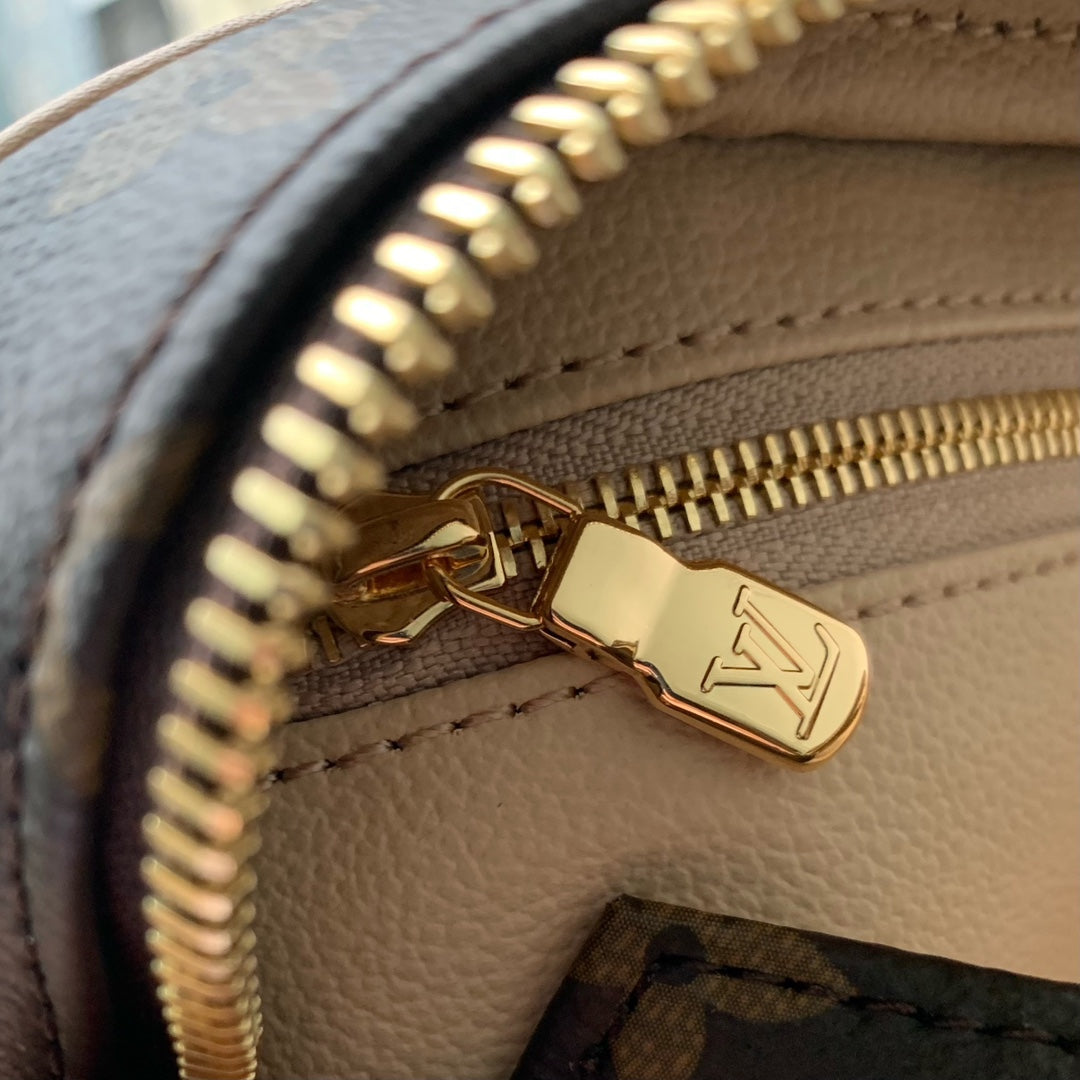 DOPP KIT 28 AUS BRAUNEM MONOGRAMM-CANVAS