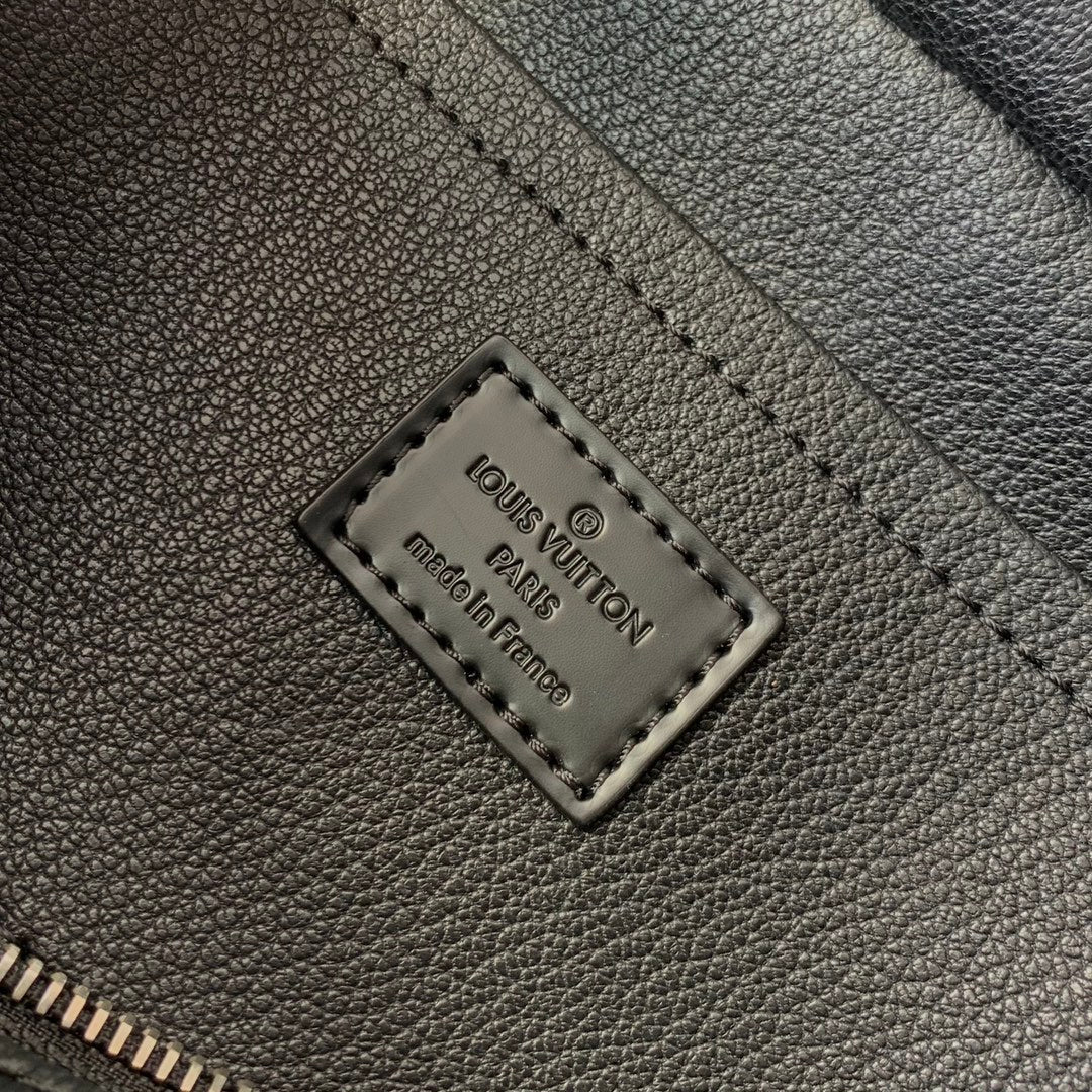 LOCKER DOPP KIT 23 AUS SCHWARZEM MONOGRAMM-ECLIPSE-CANVAS