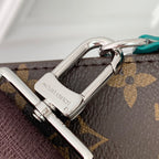 GASTON Tragbare Geldbörse 18 Zoll Braun Monogramm Canvas Mix Grünes Kalbsleder