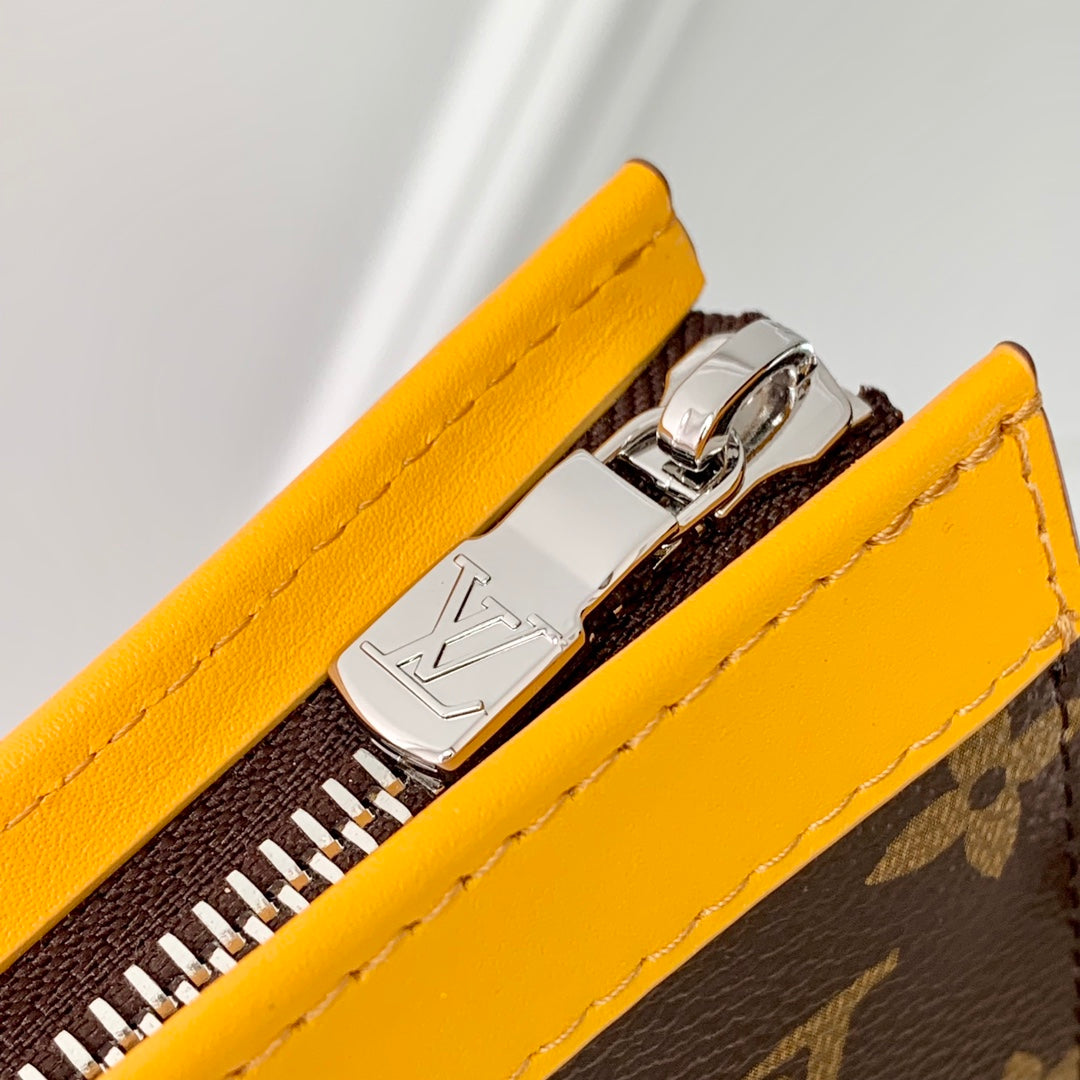 GASTON Tragbare Geldbörse 18 Zoll Braun Monogramm Canvas Mix Gelb Kalbsleder