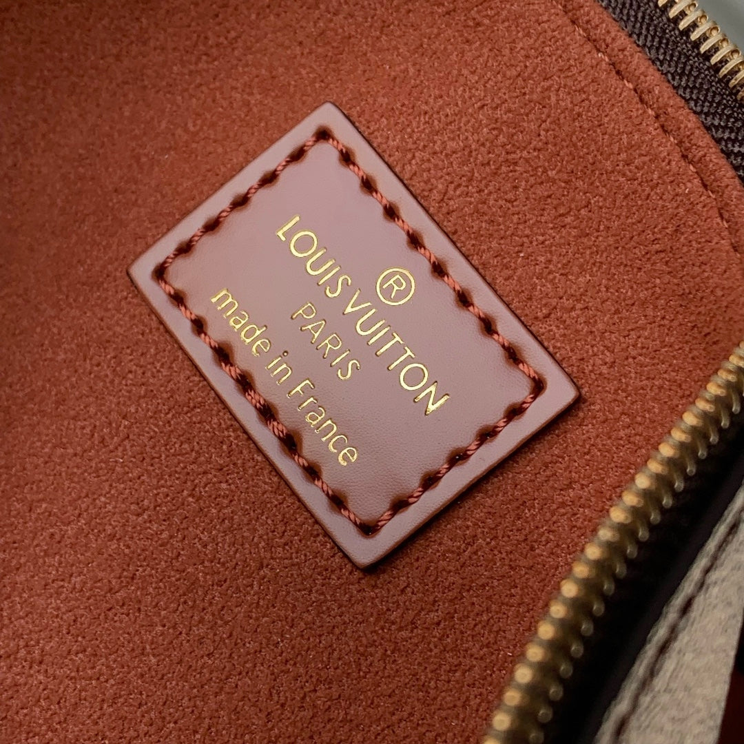 NOÉ MM 33 IN MAHAGONI-EPI-LEDER