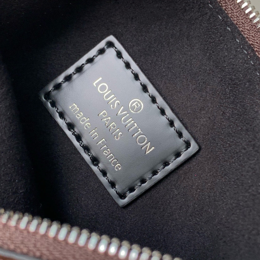 NOÉ BB 20 IN SCHWARZEM EPI-LEDER