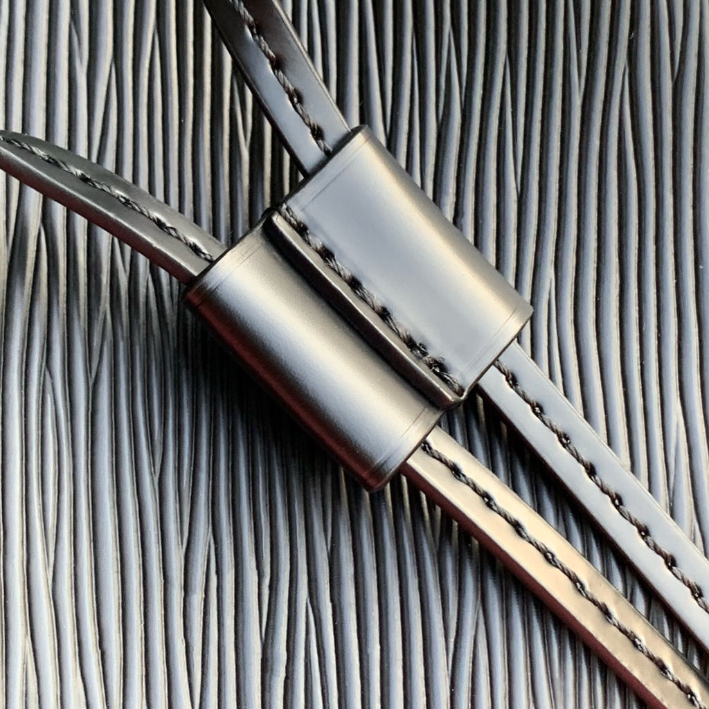 NOÉ BB 20 IN SCHWARZEM EPI-LEDER