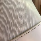 NOÉ BB 20 IN QUARTZ WHITE EPI LEDER