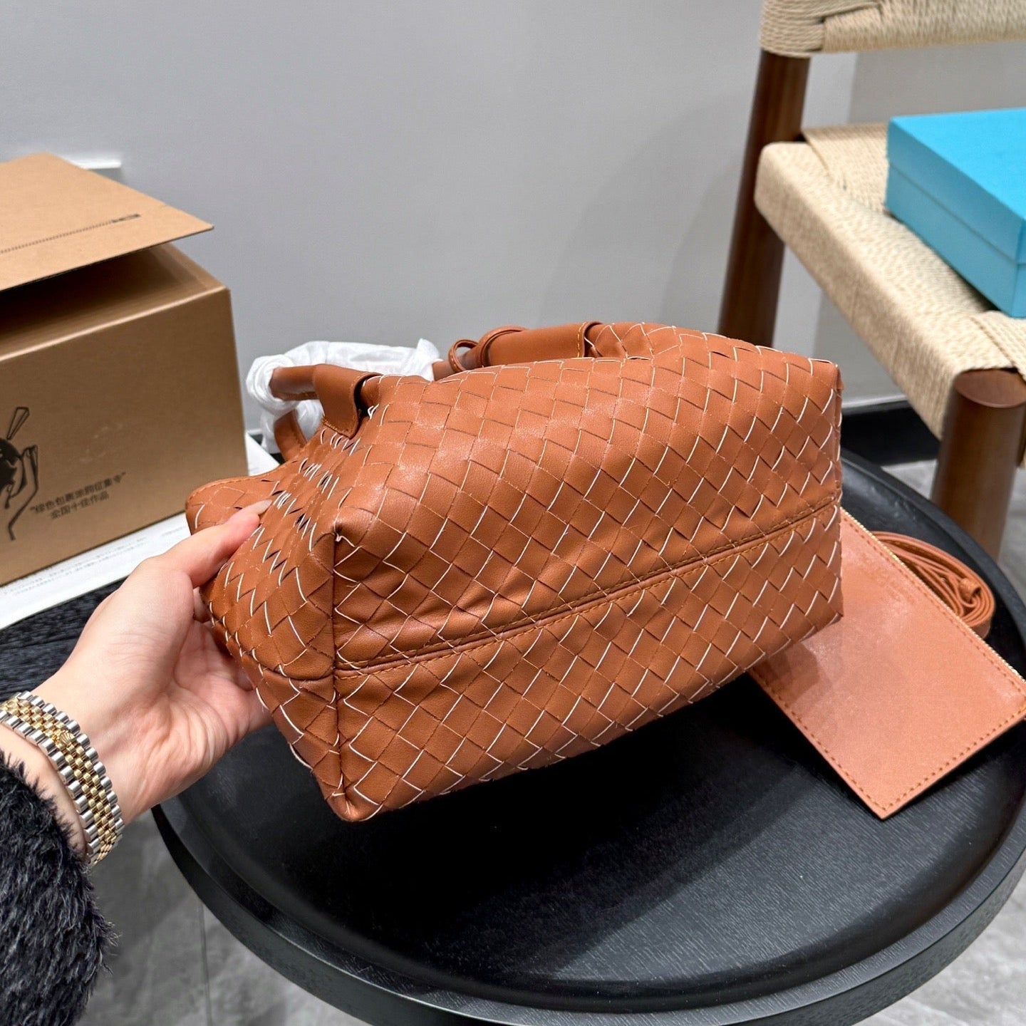 SMALL PINACOTECA TOTE BAG 25 IN RUST BROWN CALFSKIN