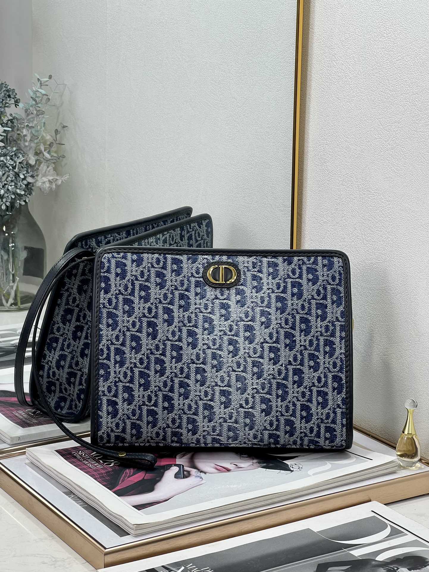 BOOK TOTE 26 IN BLUE MONOGRAM OBLIQUE JACQUARD