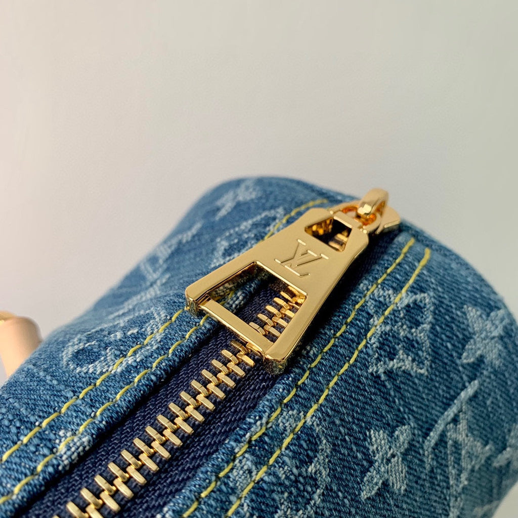 PAPILLON 27 IN BLAUEM MONOGRAMM-DENIM GOLDENE HARDWARE