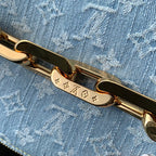 COUSSIN BB 21 IN HELLBLAUEM MONOGRAMM-DENIM MIT GOLDKETTE