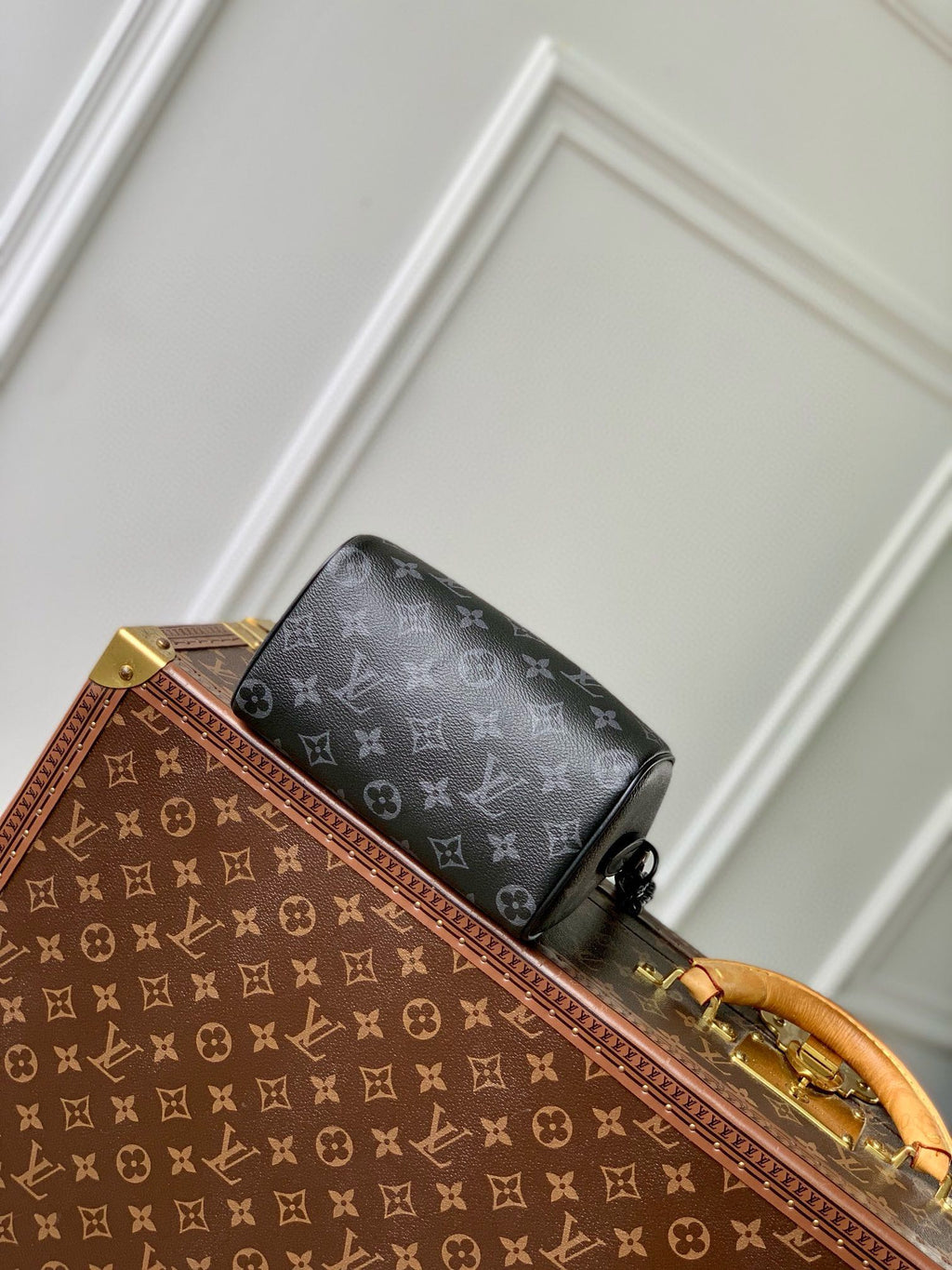 SPEEDY BAG 18 IN SCHWARZ MONOGRAMM BESCHICHTETES CANVAS SCHWARZE BESCHLÄGE