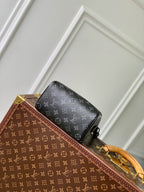 SPEEDY BAG 18 IN SCHWARZ MONOGRAMM BESCHICHTETES CANVAS SCHWARZE BESCHLÄGE