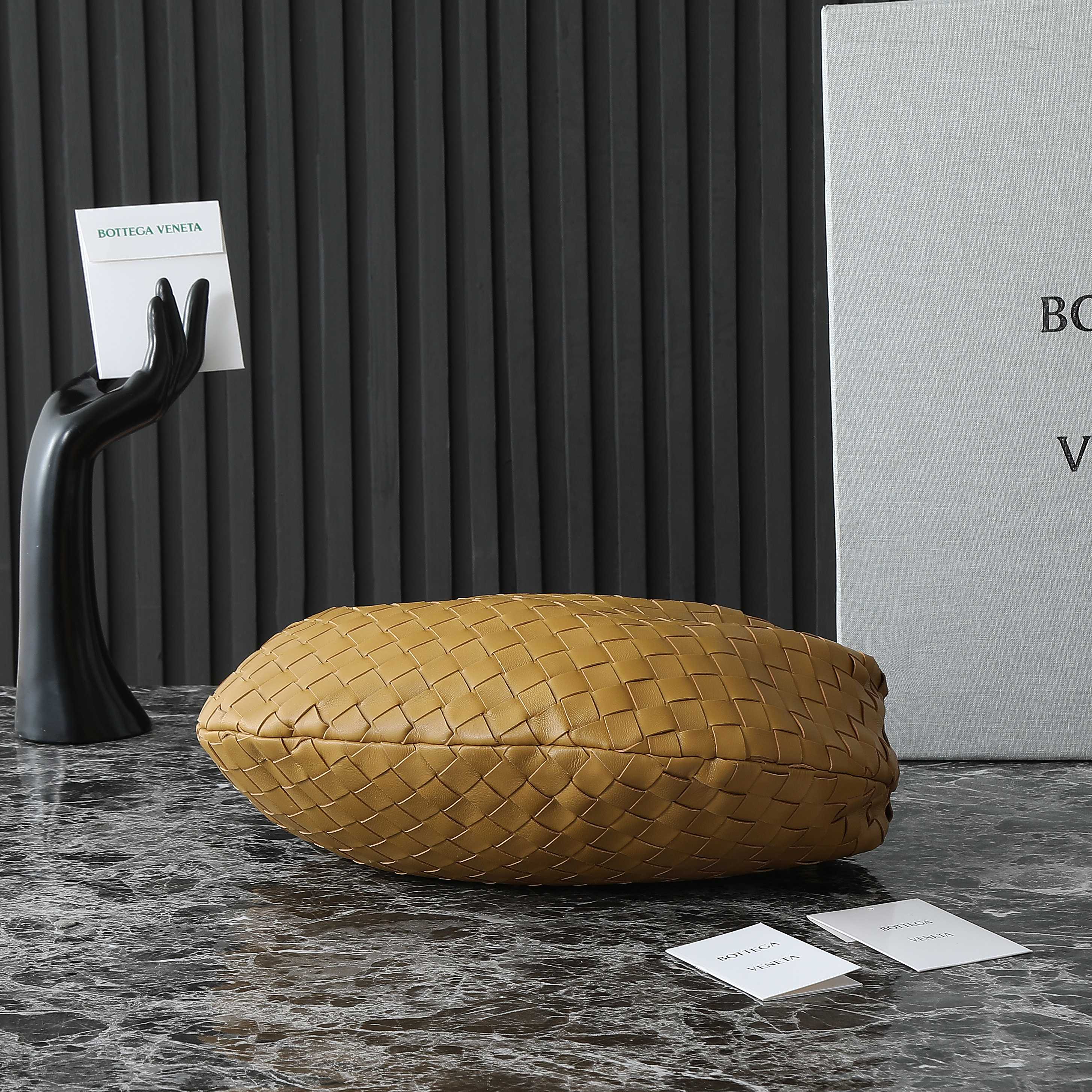 BOTTEGA VENETA 25S MINI JODIE 36 IN WARM BRONZE CALFLEDER GOLDENE HARDWARE