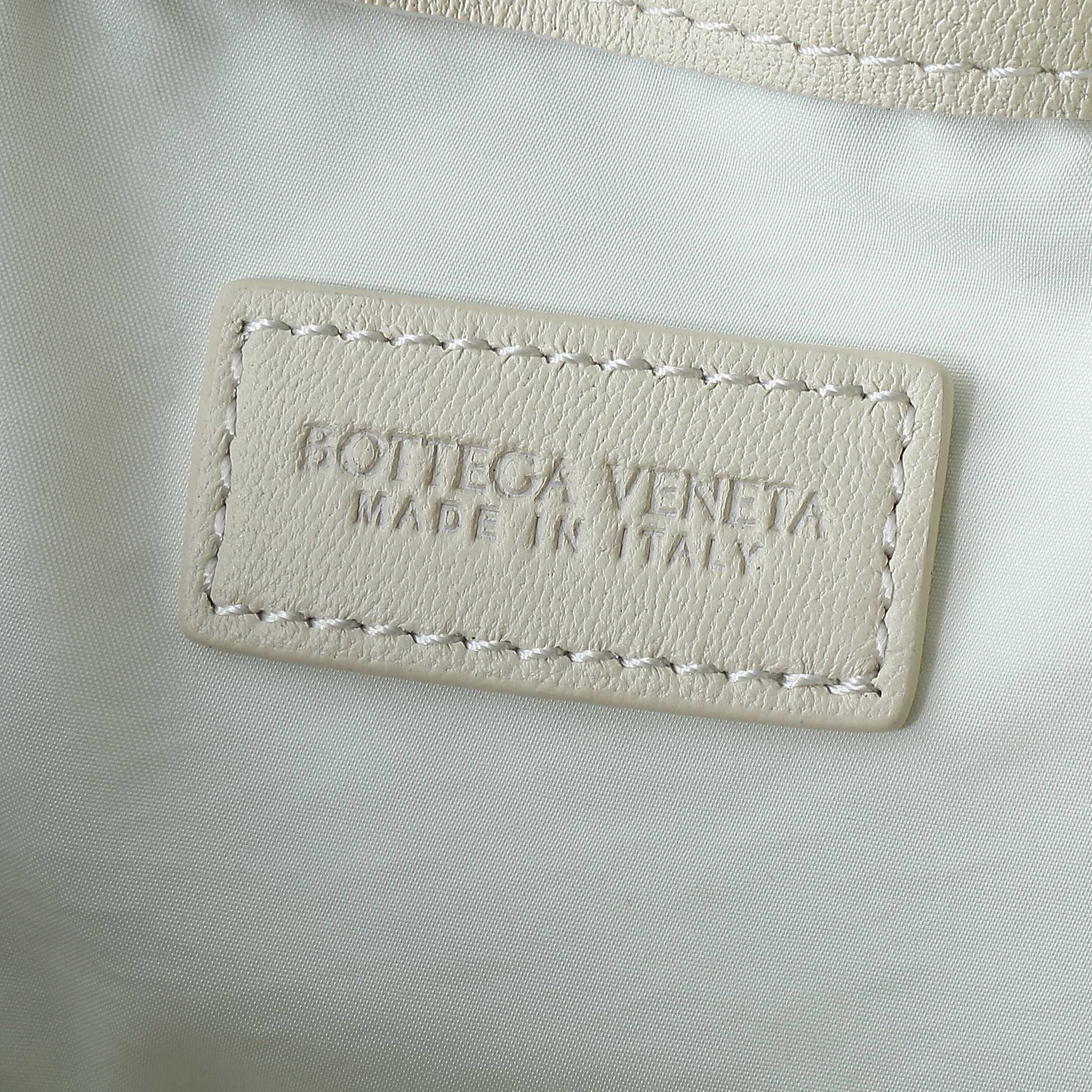 BOTTEGA VENETA 25S DUSTBAG NOTTE 33 IN IVORY CALFSKIN GOLD HARDWARE