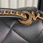 25C FLAP BAG 18 IN BLACK SMOOTH LAMBSKIN GOLD HARDWARE