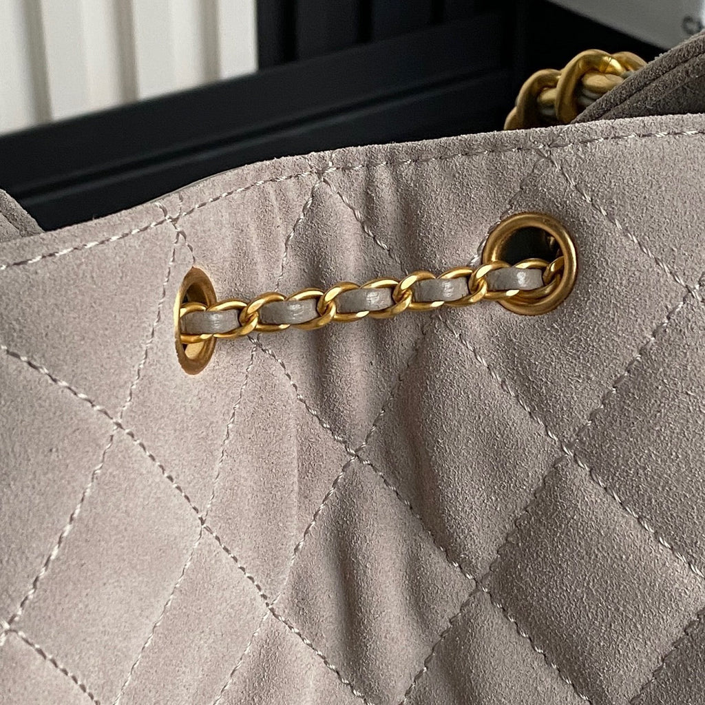 MEDIUM HANDBAG 40 IN BEIGE SUEDE GOLD HARDWARE