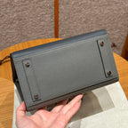 BIRKIN FAUBOURG TOUCH 20 IN TAUBENGRAUEM KALBSLEDER MIT SILBERNEN BESCHLÄGEN (AUF BESTELLUNG GEFERTIGT)