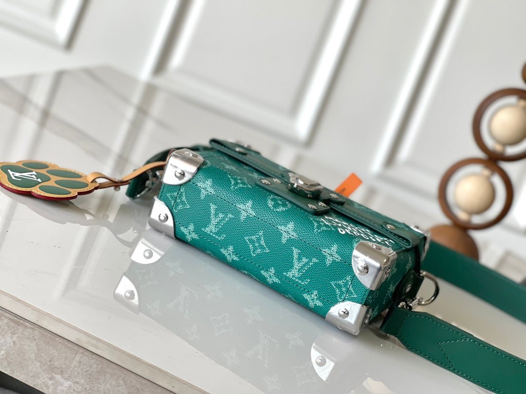 SOUL TRUNK 19 IN GRÜNEM MONOGRAMM HERITAGE CANVAS SILBERNE BESCHLÄGE