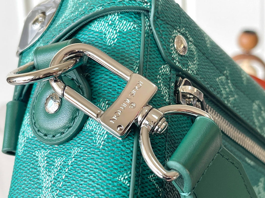 SOUL TRUNK 19 IN GRÜNEM MONOGRAMM HERITAGE CANVAS SILBERNE BESCHLÄGE