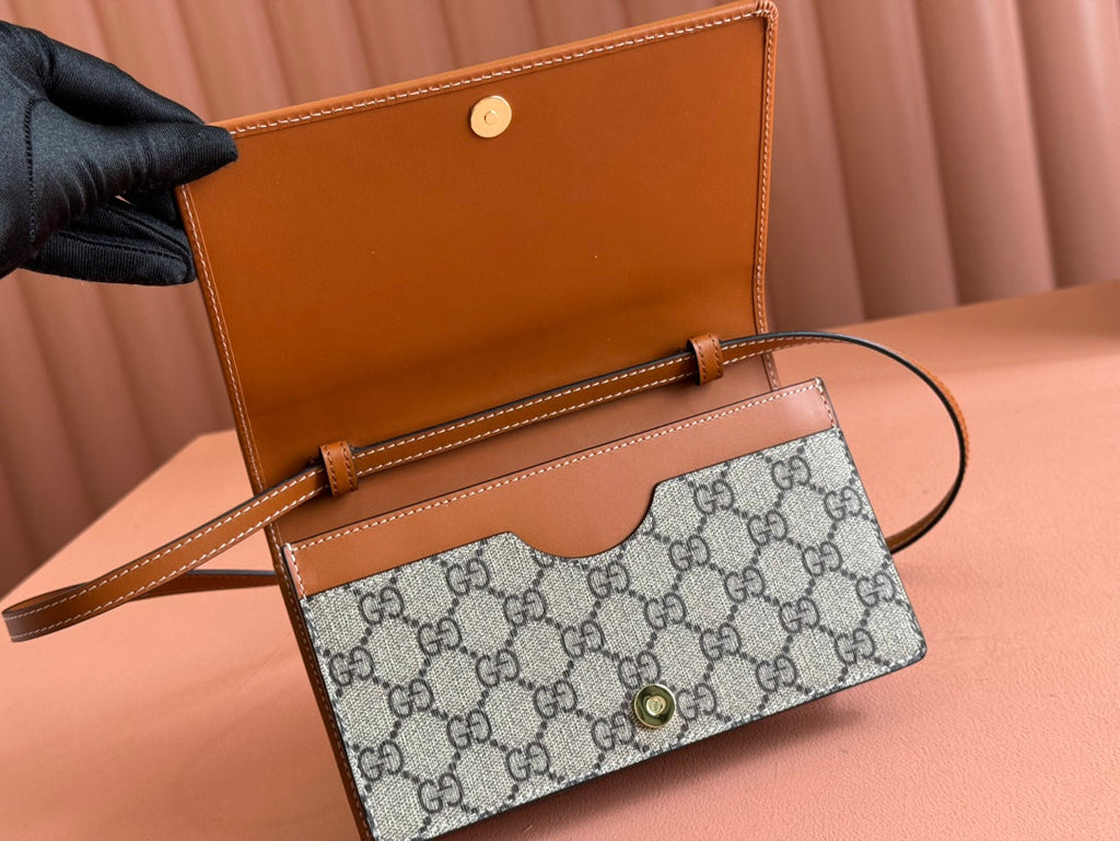 EMBLEM WALLET GG MONOGRAM 20 IN BEIGE AND DARK BROWN GG CALFSKIN