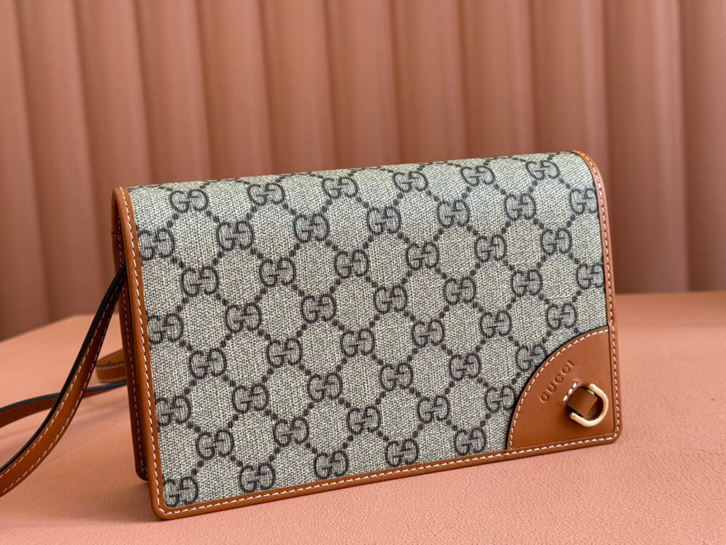 EMBLEM WALLET GG MONOGRAM 20 IN BEIGE AND DARK BROWN GG CALFSKIN