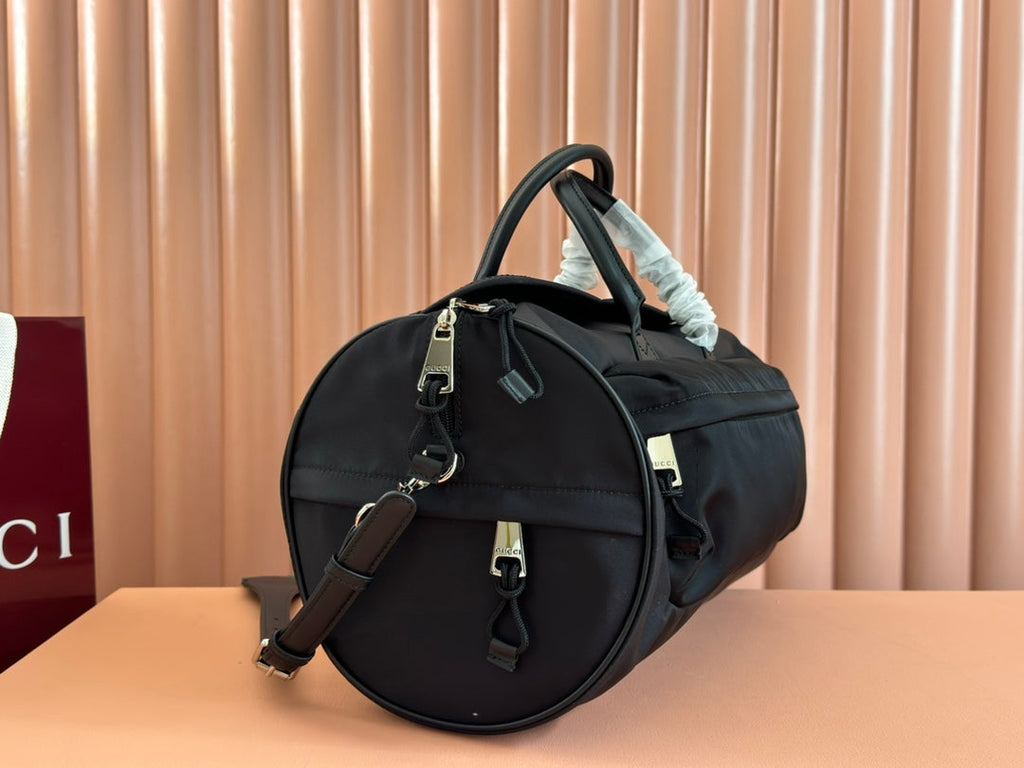 GG SMALL DUFFLE BAG 42 IN BLACK CANVAS