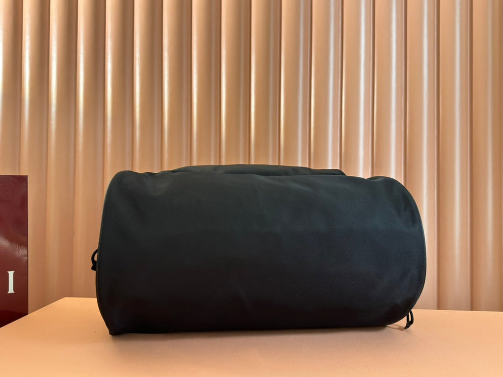 GG SMALL DUFFLE BAG 42 IN BLACK CANVAS