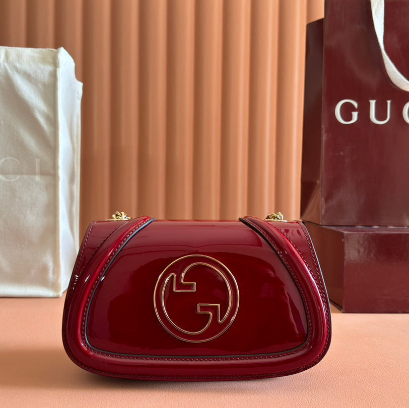 スモール ブロンディ ショルダーバッグ 21.5インチ レッド パテントカーフスキン