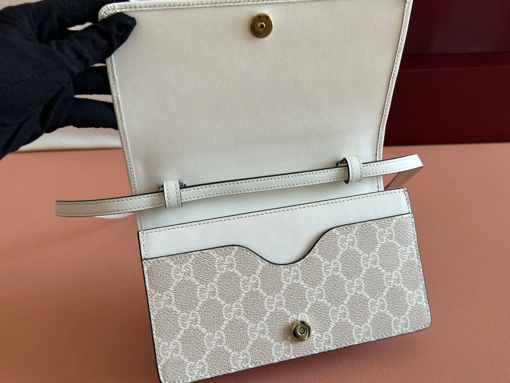 EMBLEM WALLET GG MONOGRAM 20 IN BEIGE AND WHITE SMOOTH CALFSKIN