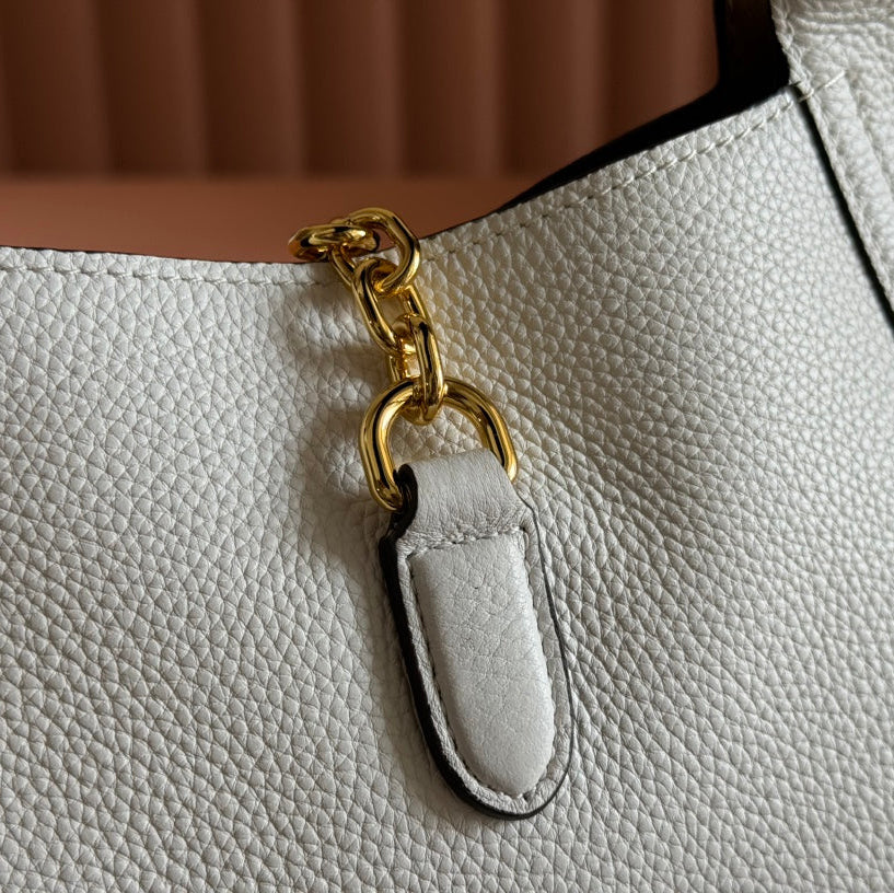 MEDIUM SOFTBIT MAXI SHOULDER BAG 27.5 IN OFF WHITE GRAINY LAMBSKIN