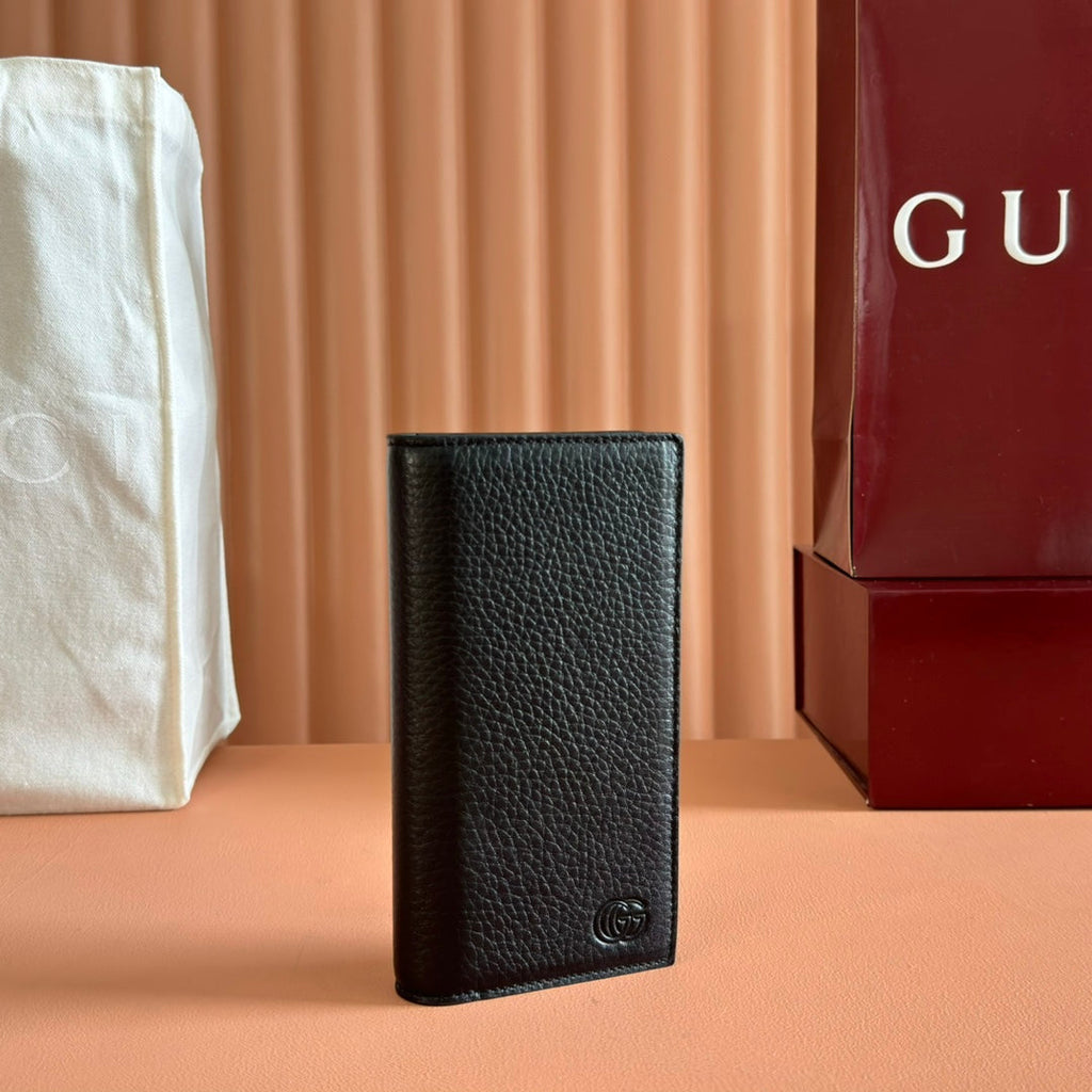 LONG CARD 19 BLACK IN CALFSKIN CASE WITH GUCCI LOGO