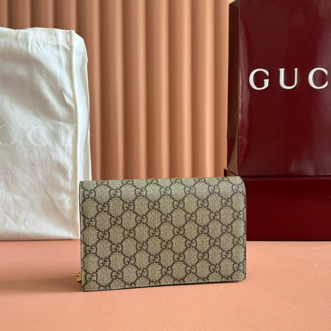 GG MARMONT WALLET ON CHAIN 20 DARK RED AND BEIGE IN CALFSKIN