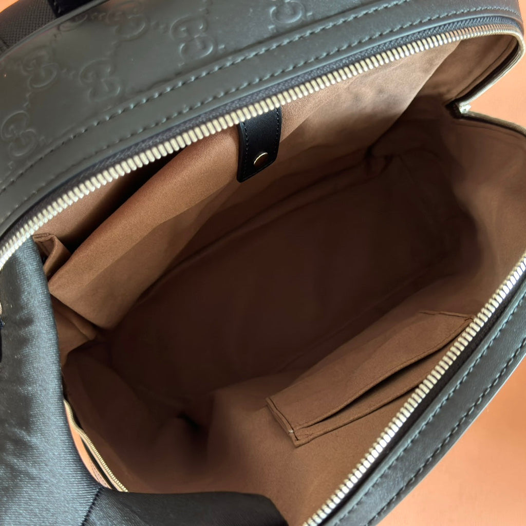 EMBOSSED BACKPACK 40 IN BLACK CALFSKIN SILVER HARDWARE