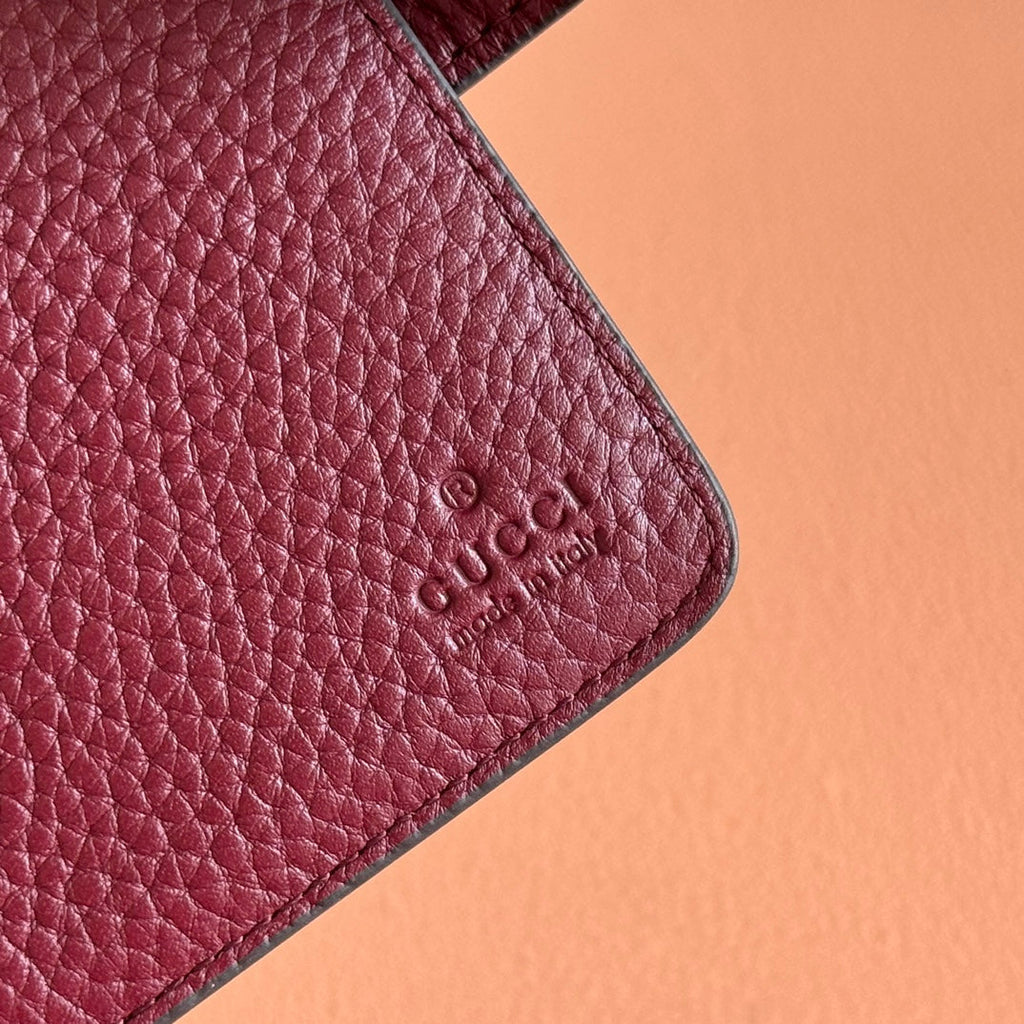 GG 25S MARMONT WALLET 13 IN RED CALFSKIN GOLD HARDWARE